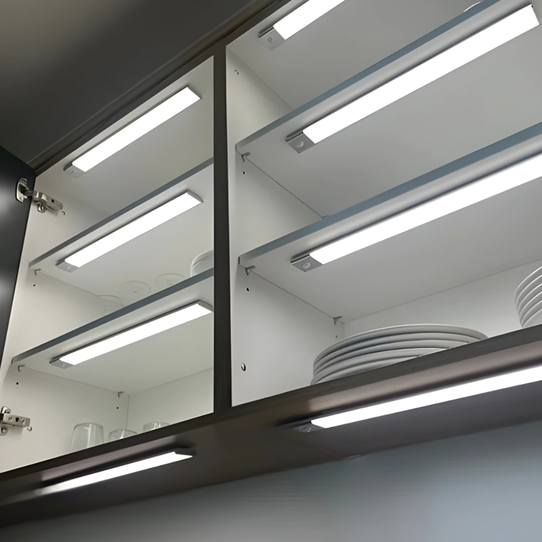 LUMSENSE - Cordless LED Lamp - Motion Detection