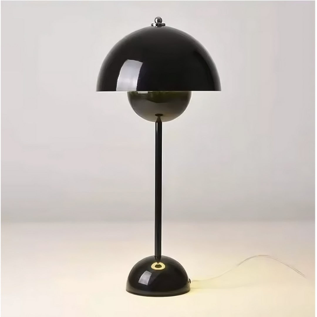 NINA - Retro Table Lamp
